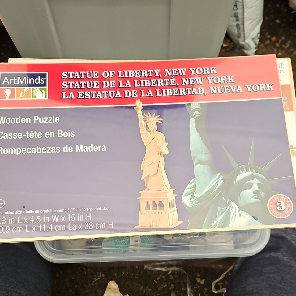 ArtMinds Statue of Liberty Wooden Puzzle
